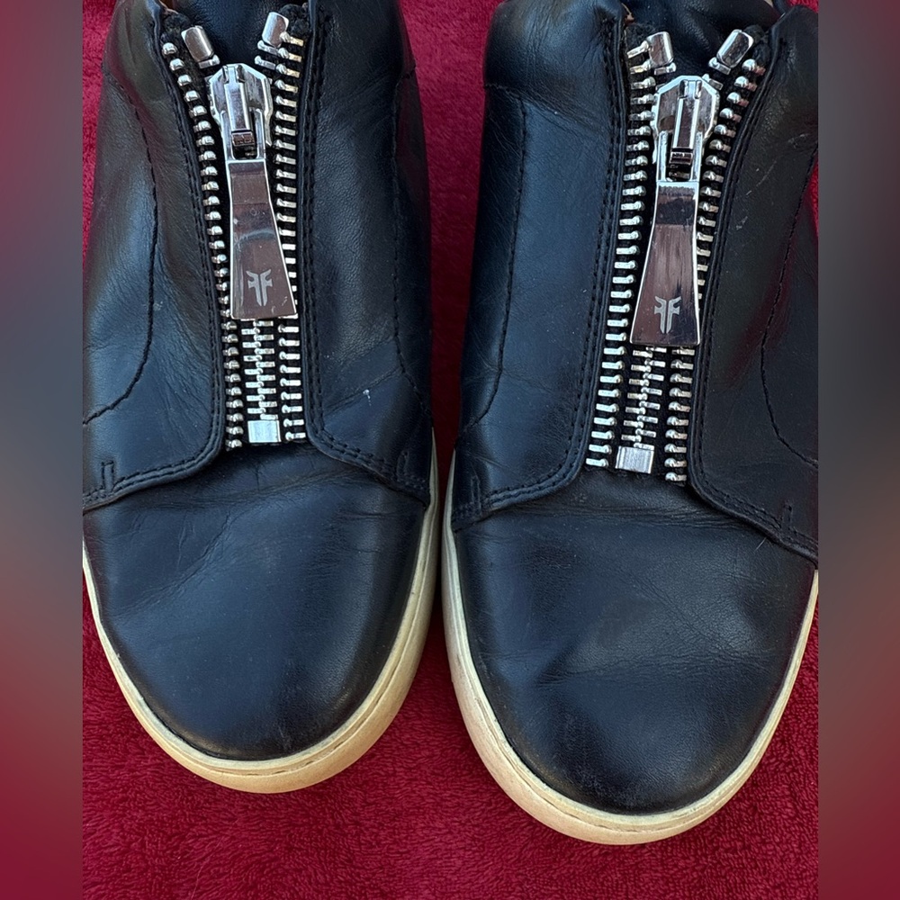 Frye / Lena Low Zip Leather Sneakers Black